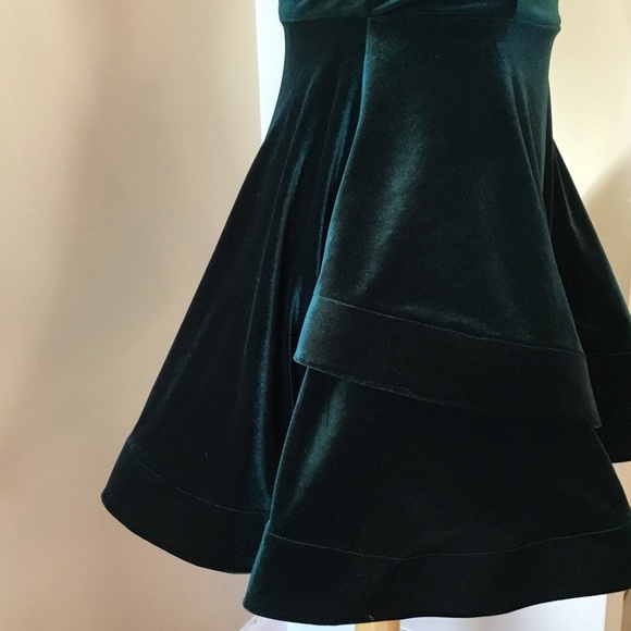 B Darlin Women’s Juniors Green Velvet A Line Spaghetti Strap Party Mini Dress - Picture 9 of 12